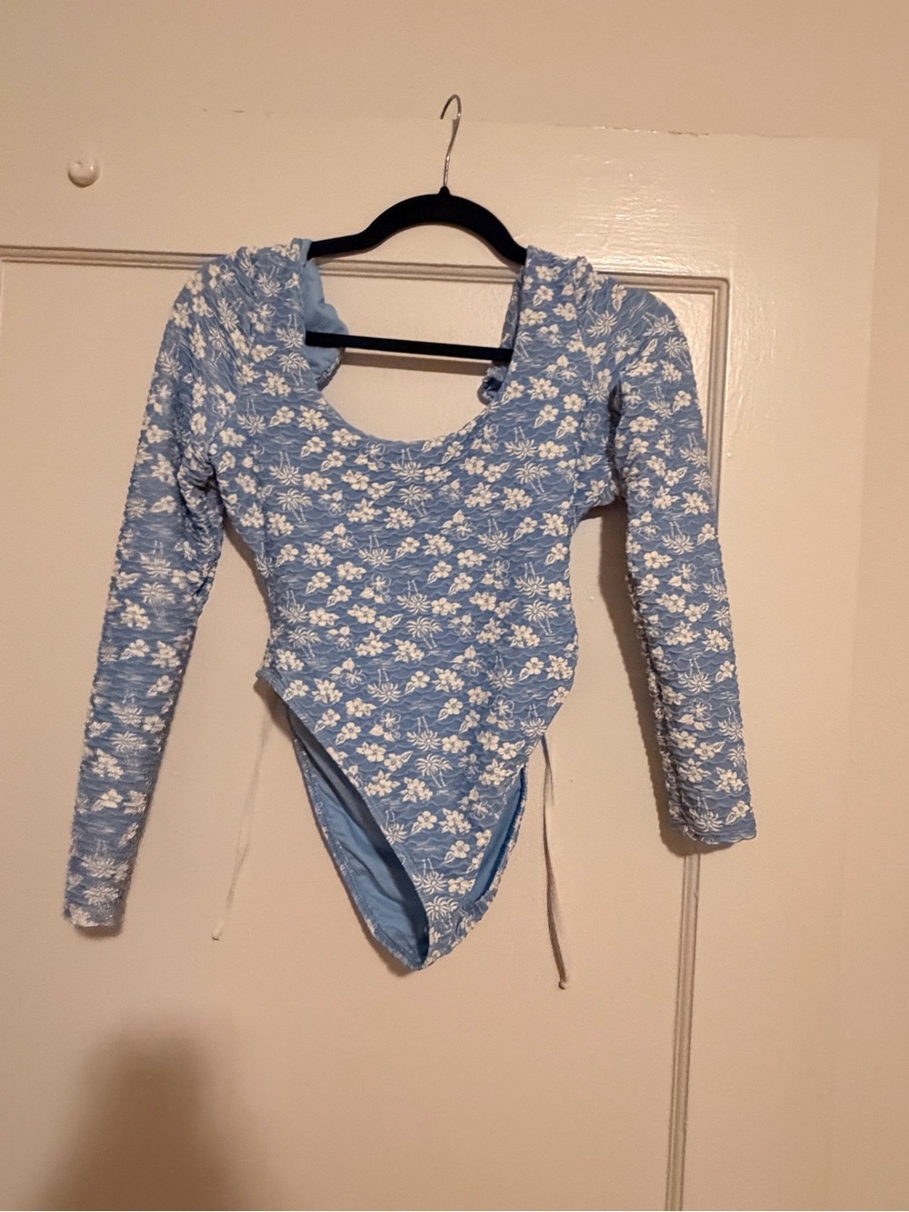 Dippin' Daisy's Blue Floral Long-Sleeve Bandeau Swimsuit - Picture 3 of 4
